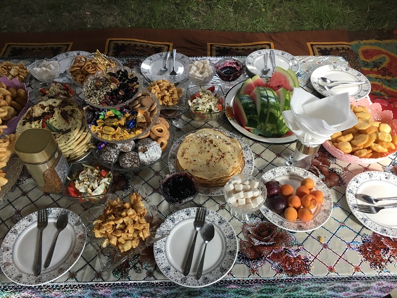 Randonnée Kirghizistan : Petit déjeuner Kirghize